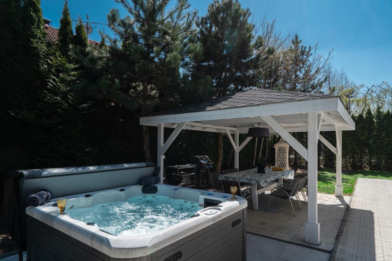 Serenity Prague Villa With Garden Jacuzzi 외부 사진