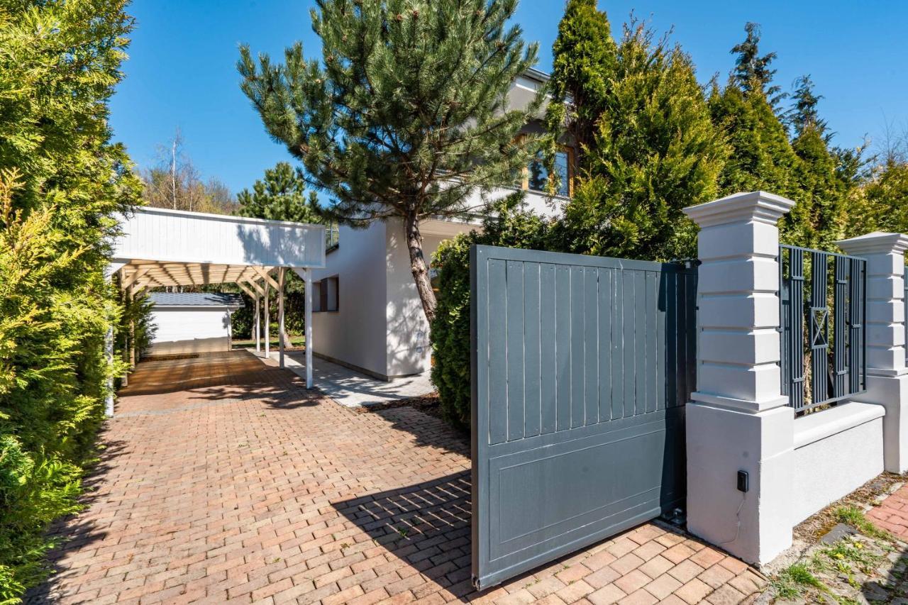 Serenity Prague Villa With Garden Jacuzzi 외부 사진
