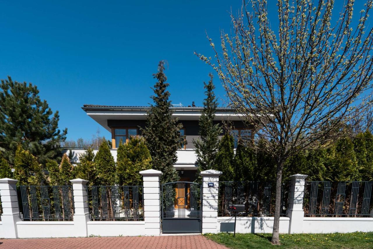 Serenity Prague Villa With Garden Jacuzzi 외부 사진